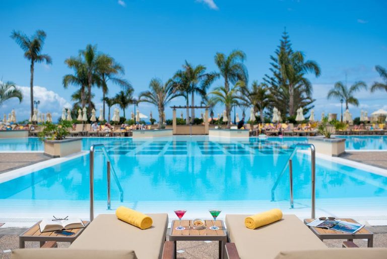 GF Gran Costa Adeje hotel swimming pool