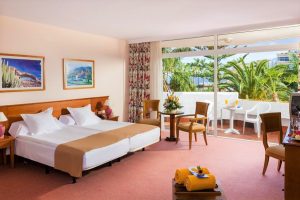 Blue Sea Puerto Resort room